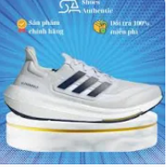 Giày chạy bộ Adidas
